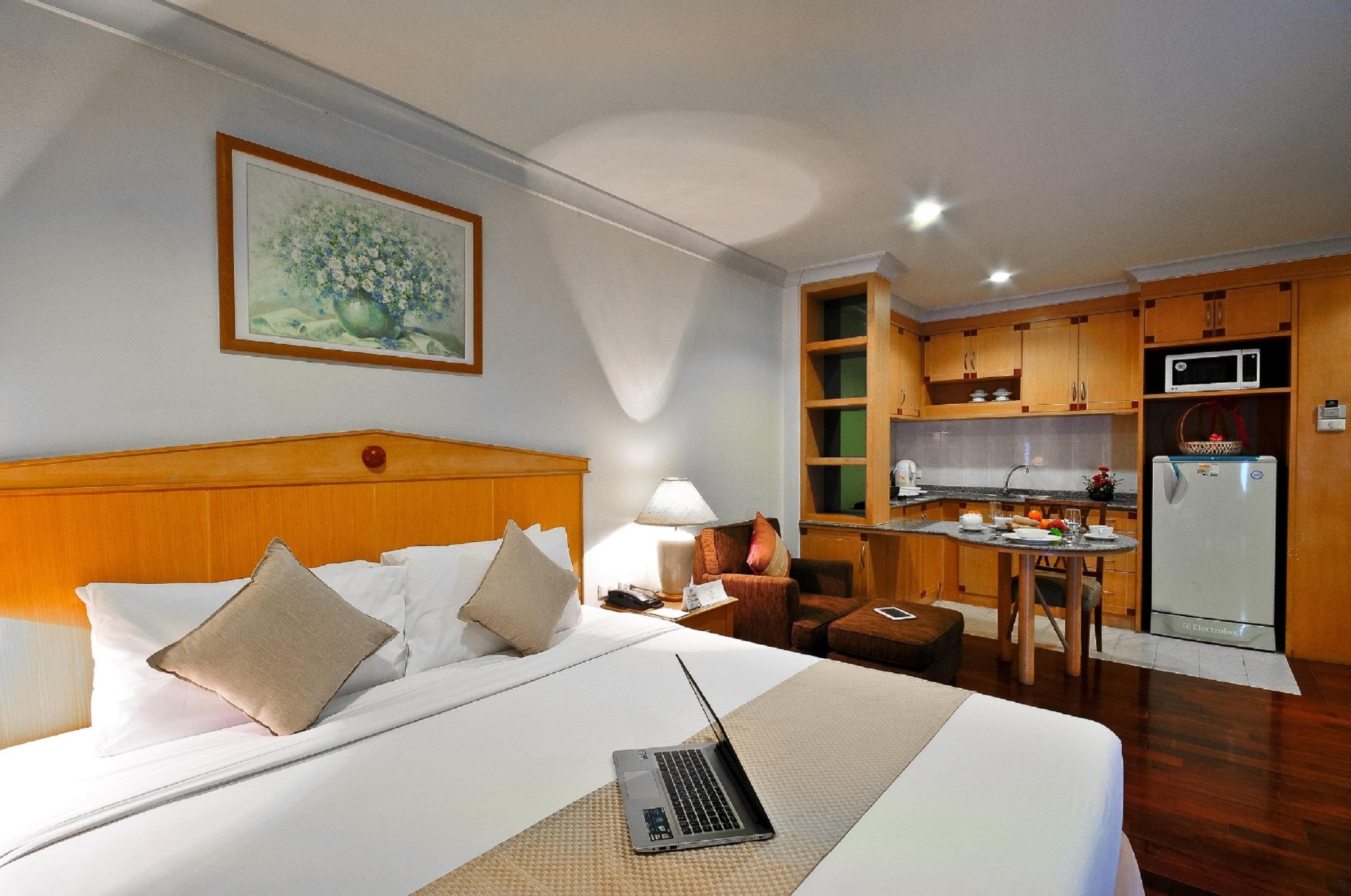 Admiral Suites Bangkok Banguecoque Exterior foto