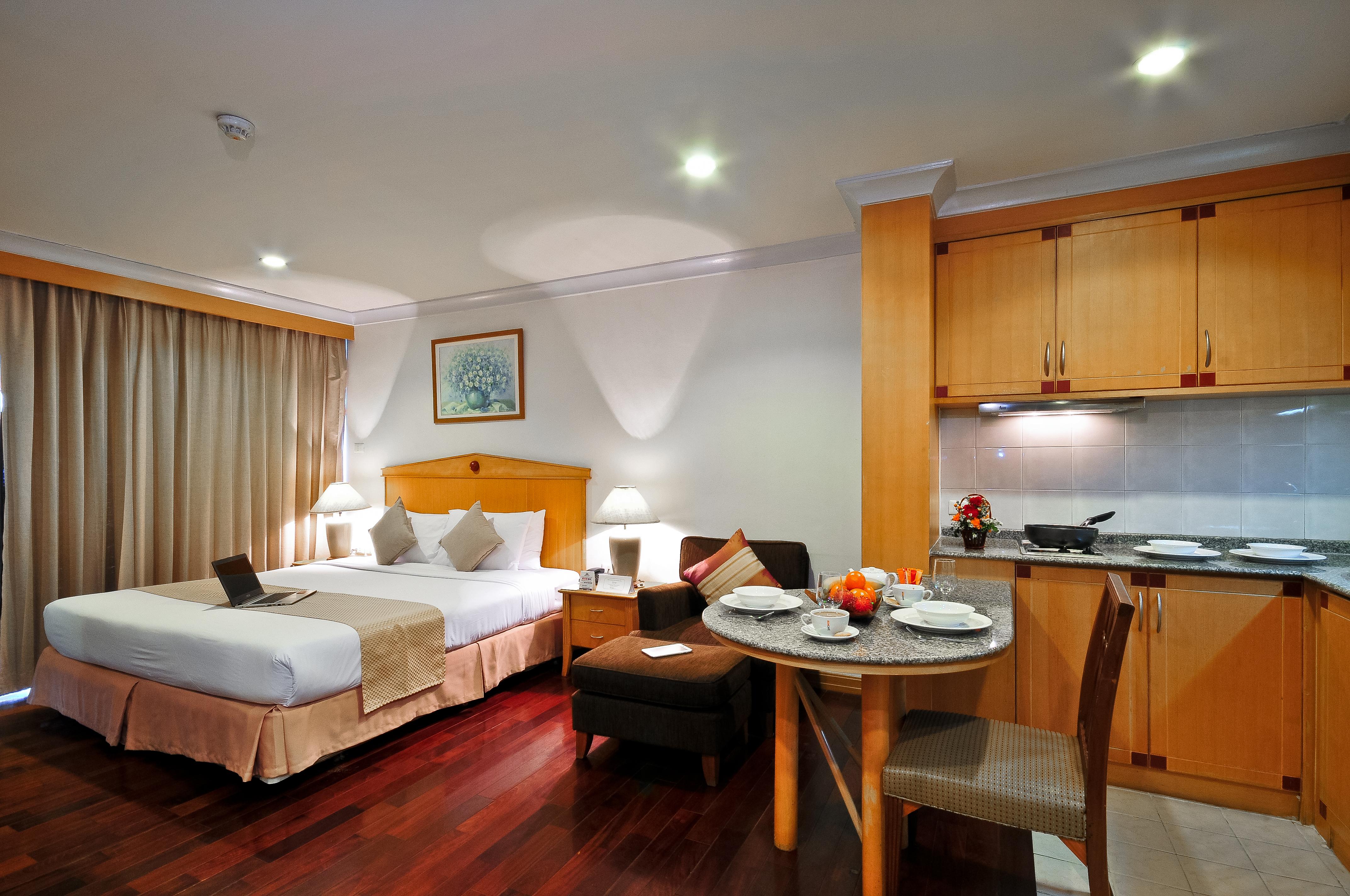 Admiral Suites Bangkok Banguecoque Exterior foto