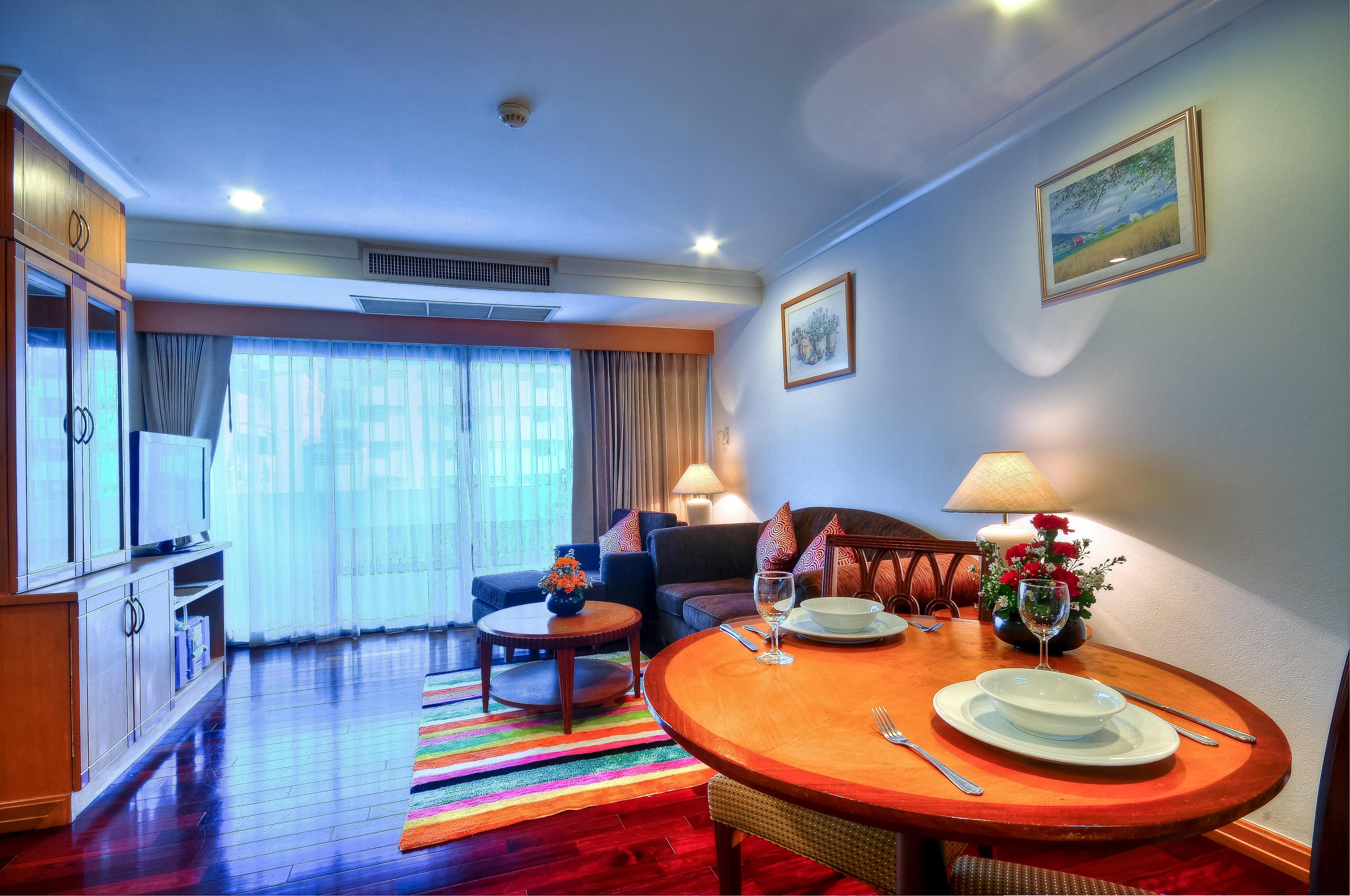 Admiral Suites Bangkok Banguecoque Exterior foto