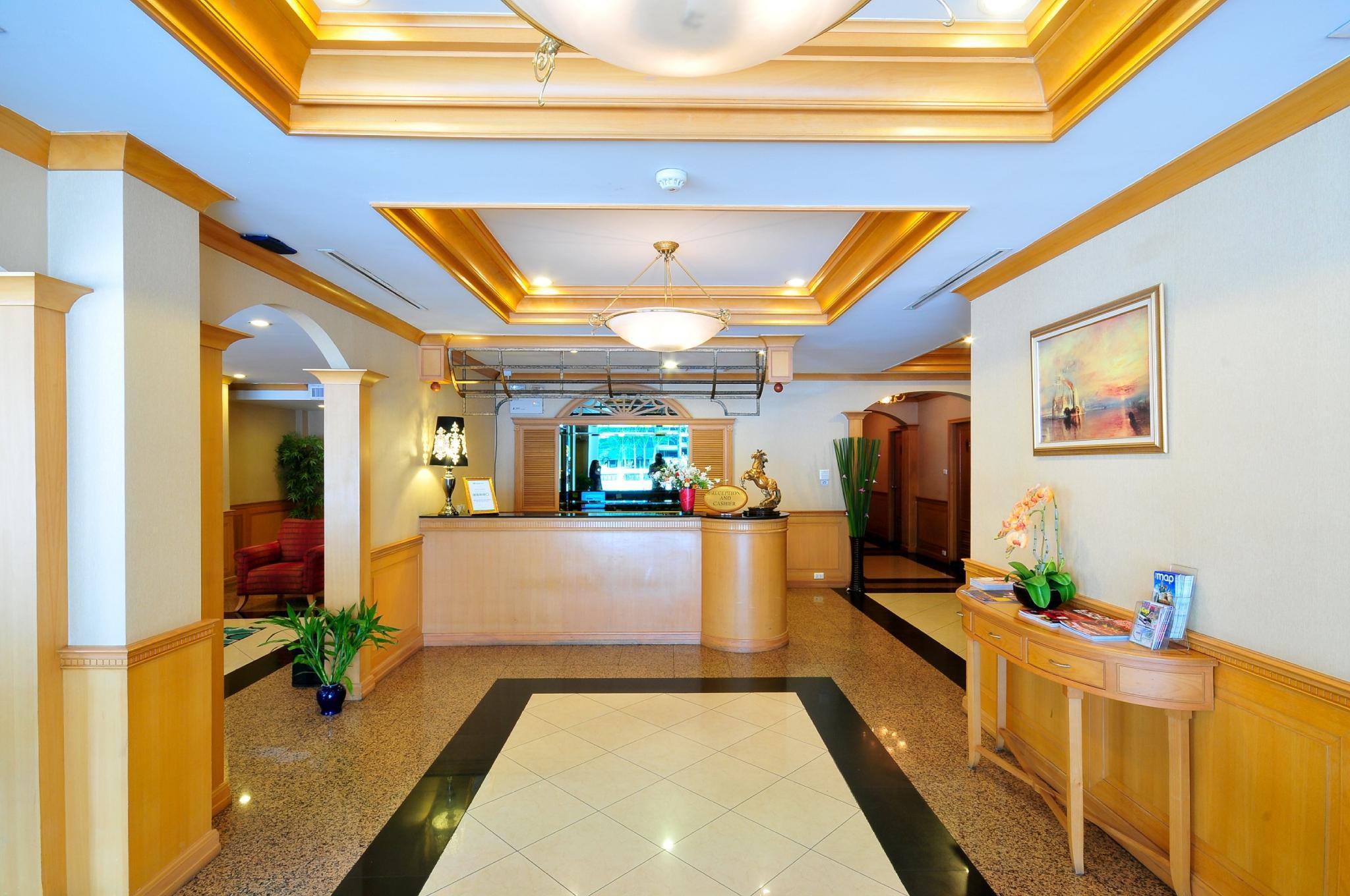 Admiral Suites Bangkok Banguecoque Exterior foto