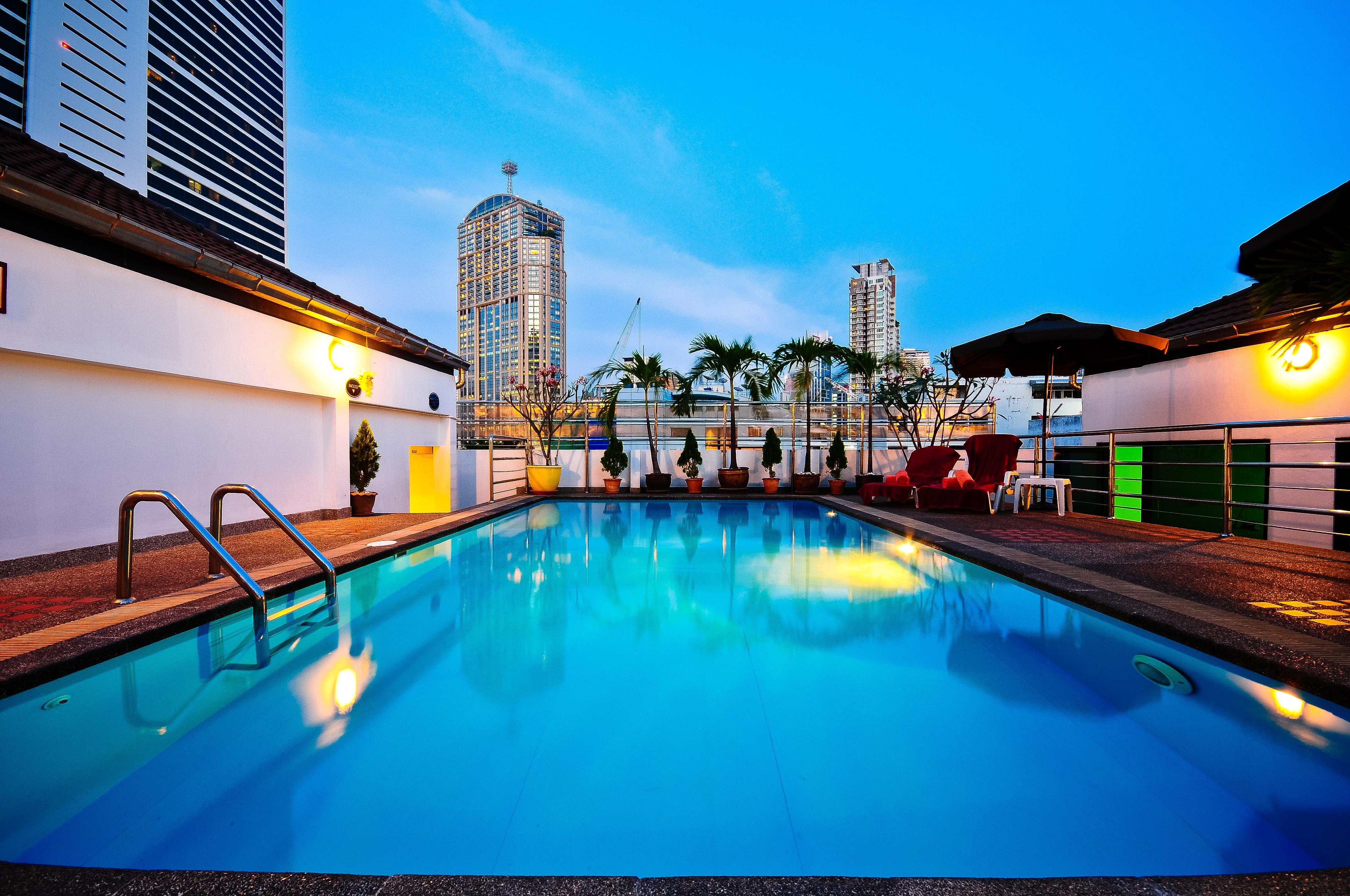 Admiral Suites Bangkok Banguecoque Exterior foto