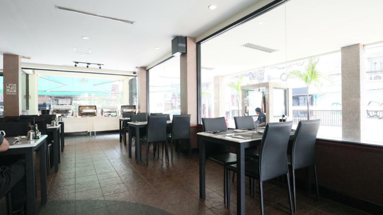 Admiral Suites Bangkok Banguecoque Exterior foto