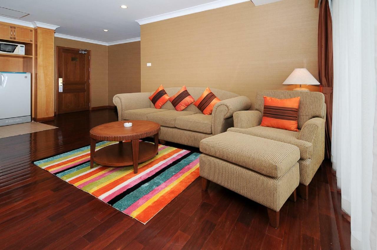 Admiral Suites Bangkok Banguecoque Exterior foto